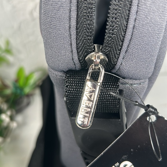 NWT Avent 3M Thinsulate Bag Microfiber Adjustable Strap Bottles Water Snack Bag - Picture 7 of 14